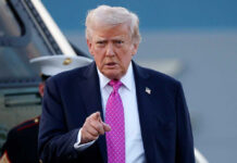 Trump sugiere revocar licencias a cadenas de televisión que estén “en su contra” Trump sugiere revocar licencias a cadenas de televisión que estén "en su contra"