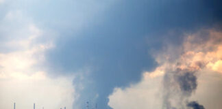 Ucrania ataca con drones importante refinería de petróleo en Rusia, reporta Moscú Ucrania ataca con drones importante refinería de petróleo en Rusia, reporta Moscú