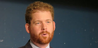 El representante Zack Stephenson fue elegido líder del DFL en la Cámara de Representantes El representante Zack Stephenson fue elegido líder del DFL en la Cámara de Representantes