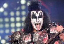 Gene Simmons, de Kiss, es hospitalizado de emergencia tras accidente automovilístico Gene Simmons, de Kiss, es hospitalizado de emergencia tras accidente automovilístico