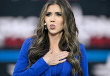 Aeropuertos rechazan difundir video de Kristi Noem que culpa a demócratas del cierre de gobierno Aeropuertos rechazan difundir video de Kristi Noem que culpa a demócratas del cierre de gobierno