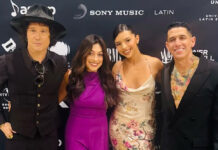 Ángela Aguilar recibe premio pero confiesa: “Me da miedo estar en un cuarto lleno gente” Ángela Aguilar recibe premio pero confiesa: "Me da miedo estar en un cuarto lleno gente"