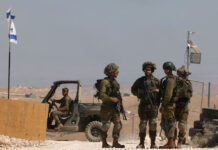 Ejército israelí ataca autobús con 10 personas en Gaza, “para eliminar la amenaza” Ejército israelí ataca autobús con 10 personas en Gaza, "para eliminar la amenaza"