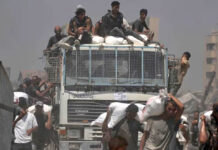 150 camiones con ayuda humanitaria parten de Egipto hacia Gaza tras anuncio de alto el fuego 150 camiones con ayuda humanitaria parten de Egipto hacia Gaza tras anuncio de alto el fuego