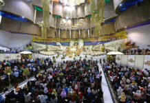 La Luz del Mundo cumple 100 años, ligada siempre al poder en México La Luz del Mundo cumple 100 años, ligada siempre al poder en México