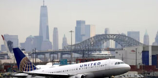 Vuelos demorados mientras los controladores aéreos trabajan sin cobrar en EEUU Vuelos demorados mientras los controladores aéreos trabajan sin cobrar en EEUU