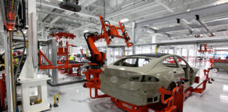 Tras más incidentes, EEUU investiga a Tesla y su tecnología de conducción autónoma Tras más incidentes, EEUU investiga a Tesla y su tecnología de conducción autónoma