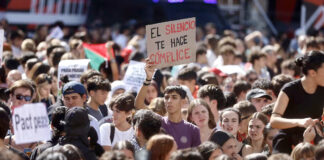 Miles de estudiantes protestan en España contra el genocidio en Gaza y en apoyo a la Flotilla Miles de estudiantes protestan en España contra el genocidio en Gaza y en apoyo a la Flotilla