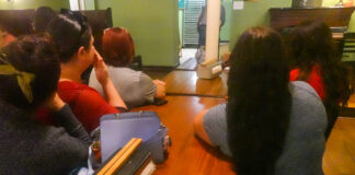 Mujer bajo investigación por engañar a familias mexicanas locales con visas de turista Mujer bajo investigación por engañar a familias mexicanas locales con visas de turista