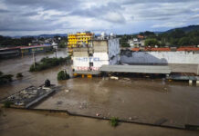 Suman 48 municipios afectados por lluvias y desbordamientos de ríos en Veracruz Suman 48 municipios afectados por lluvias y desbordamientos de ríos en Veracruz