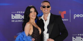 Peso Pluma y Kenia Os se derriten entre besos y viven románticos momentos en los Billboard Peso Pluma y Kenia Os se derriten entre besos y viven románticos momentos en los Billboard