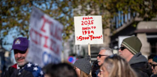 No Kings Day: Colectivos de latinos y mexicanos marchan en EEUU contra Trump No Kings Day: Colectivos de latinos y mexicanos marchan en EEUU contra Trump