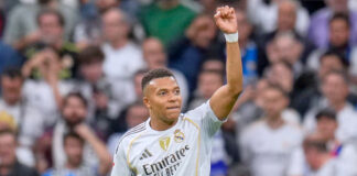 Real Madrid se impuso al Barcelona y el Clásico volvió a teñirse de blanco en el Santiago Bernabéu Real Madrid se impuso al Barcelona y el Clásico volvió a teñirse de blanco en el Santiago Bernabéu