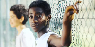 Juez impide a ICE encarcelar a migrantes que entraron a EEUU como menores no acompañados Juez impide a ICE encarcelar a migrantes que entraron a EEUU como menores no acompañados