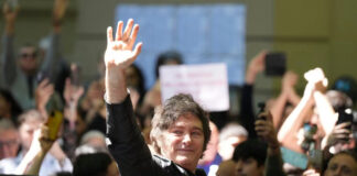 Milei dialoga con gobernadores en busca de apoyo a sus reformas económicas en Argentina Milei dialoga con gobernadores en busca de apoyo a sus reformas económicas en Argentina