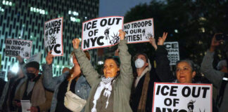 “Fuera de aquí”: Neoyorquinos protestan contra redadas migratorias de ICE "Fuera de aquí": Neoyorquinos protestan contra redadas migratorias de ICE