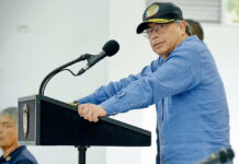 Petro dice a Estados Unidos no entrometerse en el proceso de paz de Colombia Petro dice a Estados Unidos no entrometerse en el proceso de paz de Colombia