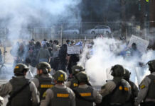 Trump pide cárcel para alcalde de Chicago y gobernador de Illinois por no colaborar Trump pide cárcel para alcalde de Chicago y gobernador de Illinois por no colaborar