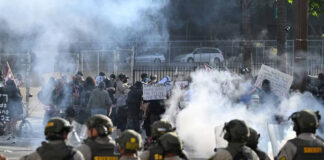 Trump pide cárcel para alcalde de Chicago y gobernador de Illinois por no colaborar Trump pide cárcel para alcalde de Chicago y gobernador de Illinois por no colaborar