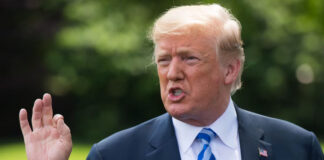 Trump dice que Canadá “influye ilegalmente” en caso de aranceles en Tribunal Supremo de EEUU Trump dice que Canadá "influye ilegalmente" en caso de aranceles en Tribunal Supremo de EEUU