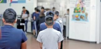 Trump ofrece 2,500 dólares a niños migrantes si regresan voluntariamente a sus países Trump ofrece 2,500 dólares a niños migrantes si regresan voluntariamente a sus países