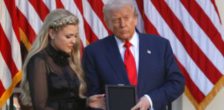 Trump entrega de forma póstuma la Medalla Presidencial de la Libertad a Charlie Kirk Trump entrega de forma póstuma la Medalla Presidencial de la Libertad a Charlie Kirk