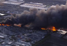 Avión de UPS se estrella cerca de Louisville; reportan 3 muertos y 11 heridos Avión de UPS se estrella cerca de Louisville; reportan 3 muertos y 11 heridos