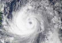 Supertifón Fung-wong toca tierra en la isla de Luzón, Filipinas; hay un millón de desplazados Supertifón Fung-wong toca tierra en la isla de Luzón, Filipinas; hay un millón de desplazados