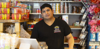 La comunidad ecuatoriana de Minnesota está prosperando, pero su futuro es incierto La comunidad ecuatoriana de Minnesota está prosperando, pero su futuro es incierto. Foto: Aaron Nesheim | Sahan Journal