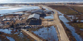 Familias de víctimas de inundación en Texas demandan a campamento de verano Familias de víctimas de inundación en Texas demandan a campamento de verano