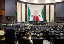 Diputados mexicanos se aprueban aumento de 113 mil pesos al año Diputados mexicanos se aprueban aumento de 113 mil pesos al año
