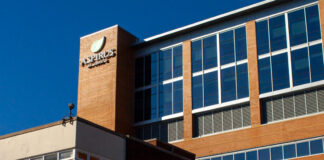 El sistema de salud exige a médicos firmar un contrato con cláusula de no competencia El sistema de salud exige a médicos firmar un contrato con cláusula de no competencia