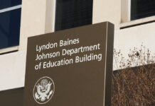 Más de 3.600 funcionarios federales son notificados de que su orden de despido se rescinde Más de 3.600 funcionarios federales son notificados de que su orden de despido se rescinde