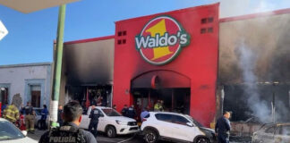Incendio en tienda Waldo’s de Hermosillo deja 23 muertos y más de 10 heridos Incendio en tienda Waldo's de Hermosillo deja 23 muertos y más de 10 heridos