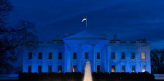 El gobierno reabre tras 43 días: Trump firma la ley que pone fin al cierre récord El gobierno reabre tras 43 días: Trump firma la ley que pone fin al cierre récord