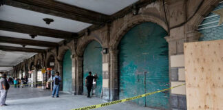 Dueños de joyerías del Centro Histórico siguen sin apoyo tras saqueos del 2 de octubre Dueños de joyerías del Centro Histórico siguen sin apoyo tras saqueos del 2 de octubre