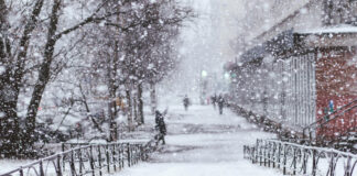 New Hope declara emergencia por nieve; prohibido estacionar en la calle New Hope declara emergencia por nieve; prohibido estacionar en la calle