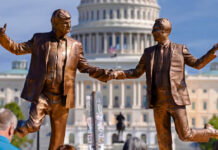 Republicanos votarán para divulgar todos los documentos de Jeffrey Epstein Republicanos votarán para divulgar todos los documentos de Jeffrey Epstein