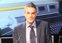 Renuncian directivos de la BBC tras polémica por documental sobre Trump Renuncia director y jefa de informativos de la BBC tras polémica por documental sobre Trump