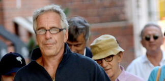 Trump firma proyecto de ley para publicar archivos sobre Jeffrey Epstein Trump firma proyecto de ley para publicar archivos sobre Jeffrey Epstein. Foto: Elder Ordonez/SplashNews.com