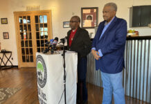 Agricultores de color de Tennessee rechazan “pagos puente” de $12 mil millones de dólares Agricultores de color de Tennessee rechazan "pagos puente" de $12 mil millones de dólares