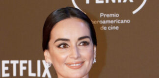 Ana de la Reguera recomienda a las mujeres estar con otra mujer en la intimidad Ana de la Reguera recomienda a las mujeres estar con otra mujer en la intimidad