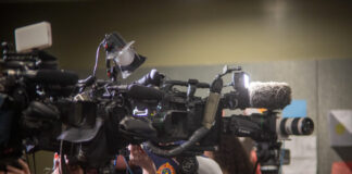 Aún no hay nombre, ni motivo, ni arma; continúa la búsqueda del tirador de Providence Aún no hay nombre, ni motivo, ni arma; continúa la búsqueda del tirador de Providence