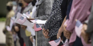 Trump canceló el estatus legal temporal a más de 1,5 millones de inmigrantes en 2025 Trump canceló el estatus legal temporal a más de 1,5 millones de inmigrantes en 2025