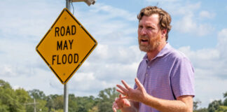 Kerr County y otros condados rechazan dinero estatal para inundaciones: No es suficiente Kerr County y otros condados rechazan dinero estatal para inundaciones: No es suficiente