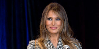 Melania Trump muestra su vida en la pantalla grande con el documental “Aquí vamos de nuevo” Melania Trump muestra su vida en la pantalla grande con el documental "Aquí vamos de nuevo"