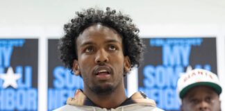 Ciudadano estadounidense fue arrestado por oficiales de ICE en Cedar-Riverside Ciudadano estadounidense fue arrestado por oficiales de ICE en Cedar-Riverside