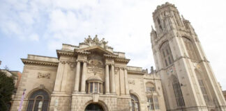 Roban más de 600 piezas históricas del Museo de Bristol; buscan a cuatro sospechosos Roban más de 600 piezas históricas del Museo de Bristol; buscan a cuatro sospechosos