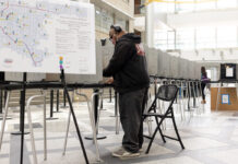 Trump demanda a la secretaria de estado de Colorado por no entregar registro de votantes Trump demanda al secretario de estado de Colorado por solicitud de datos de votantes