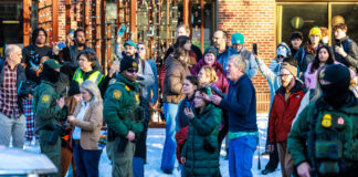 ICE detiene a un asistente de educación especial de Roosevelt High; Minneapolis cierra escuelas ICE detiene a un asistente de educación especial de Roosevelt High; Minneapolis cierra escuelas